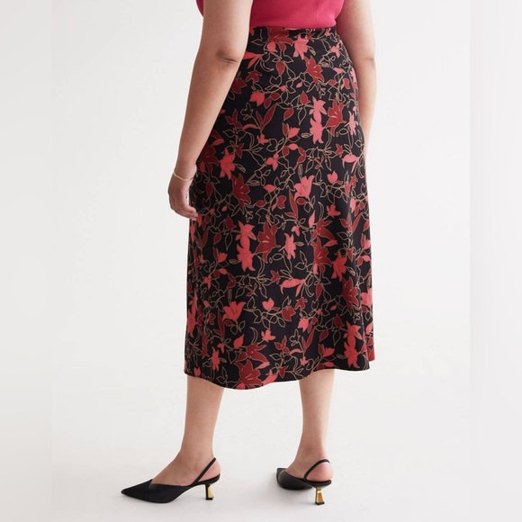 Pennington's Floral Satin Maxi Slip Skirt Size 24 - Picture 2 of 14